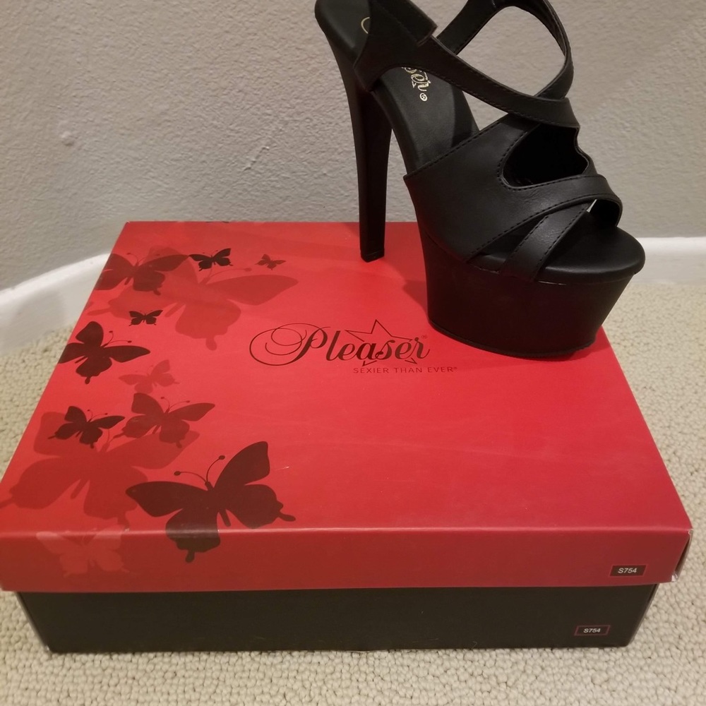 Pleaser 6